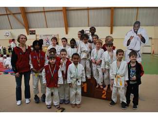 Tournoi mini-poussins / poussins : Lyre
Samedi 1er février
ALM Judo se classe premier sur un ensemble de 15 clubs : bravo les jeunes champions...